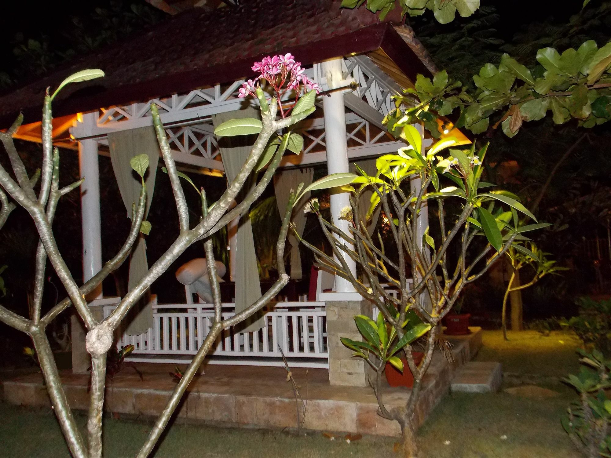 Tropical Hideaways Resort 吉利美诺 外观 照片
